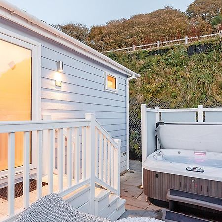 Beach Cove Coastal Retreat 伊尔弗勒科姆 外观 照片