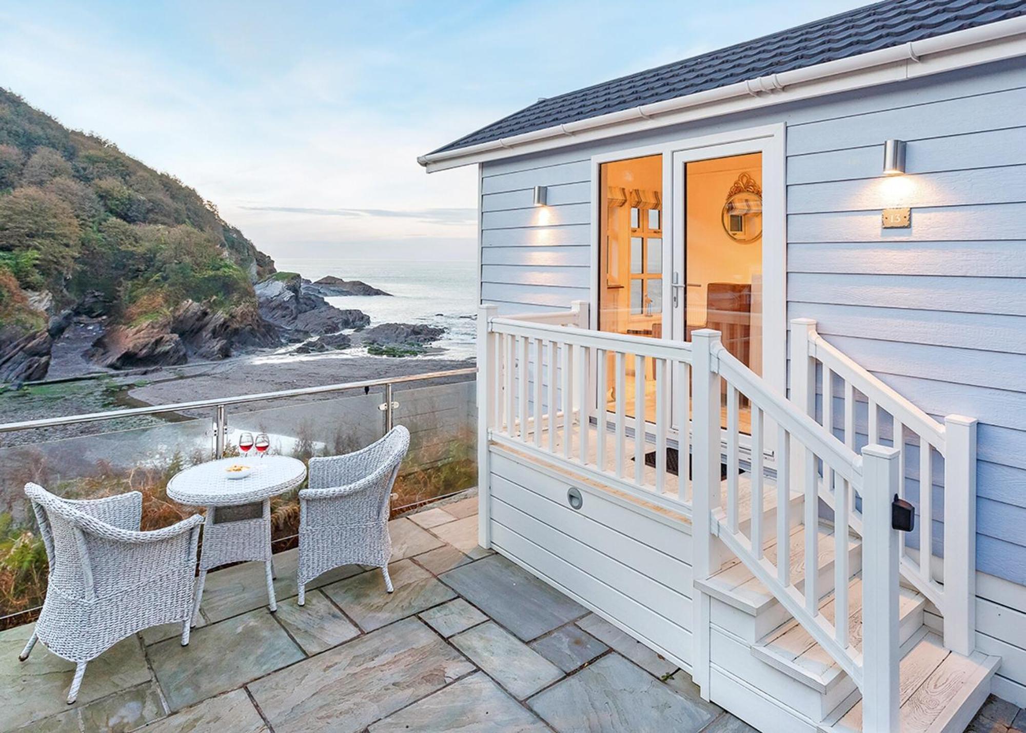 Beach Cove Coastal Retreat 伊尔弗勒科姆 外观 照片