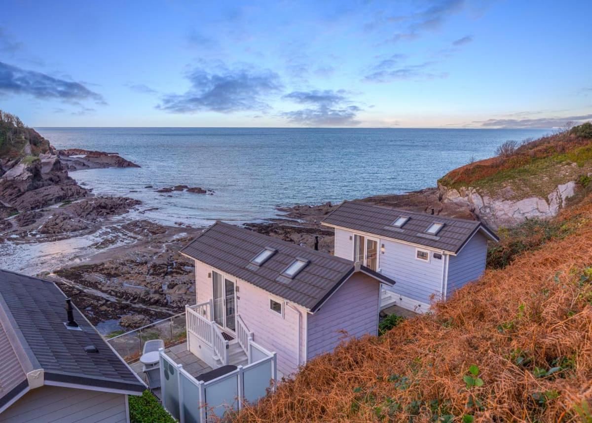 Beach Cove Coastal Retreat 伊尔弗勒科姆 外观 照片