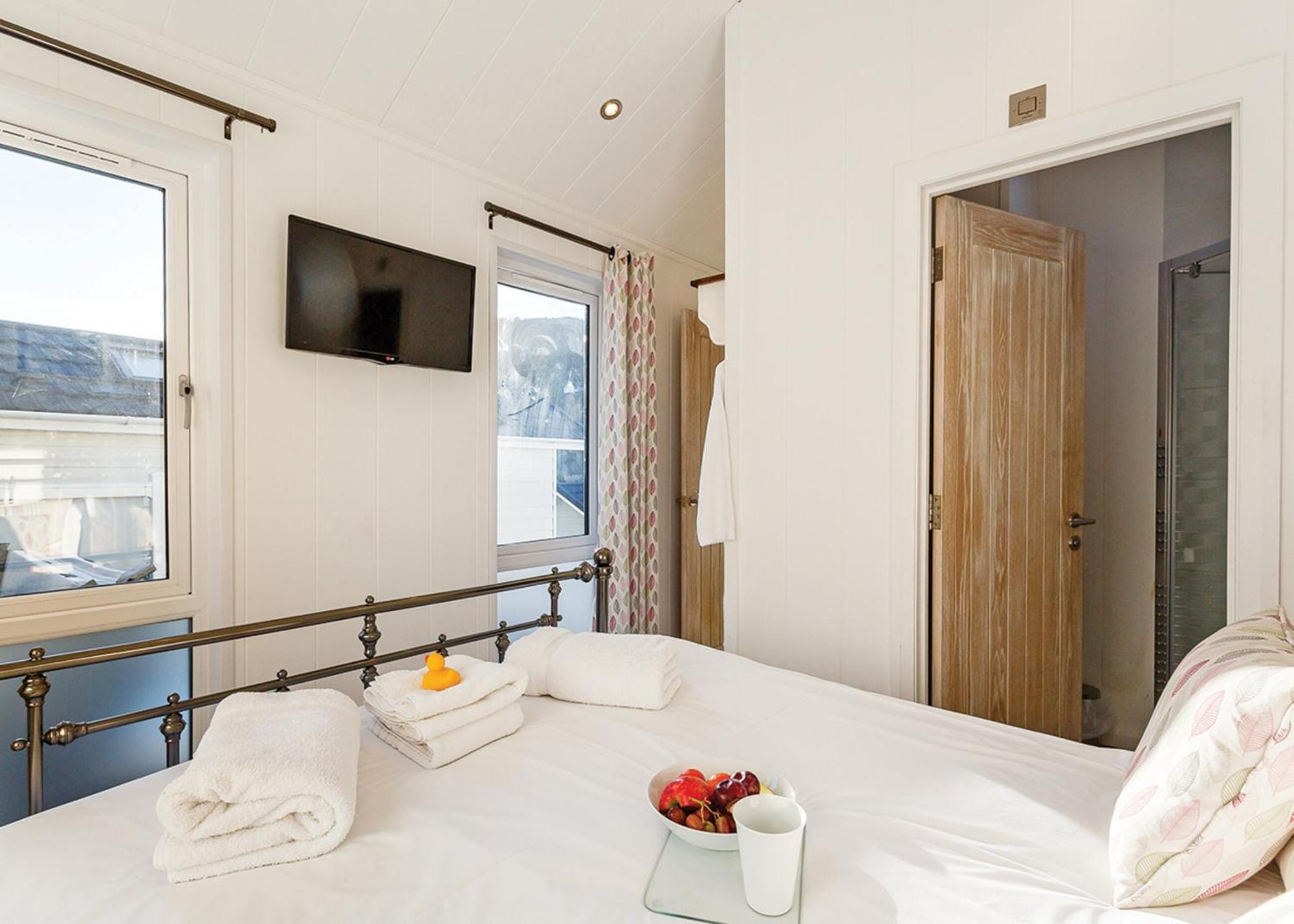 Beach Cove Coastal Retreat 伊尔弗勒科姆 客房 照片