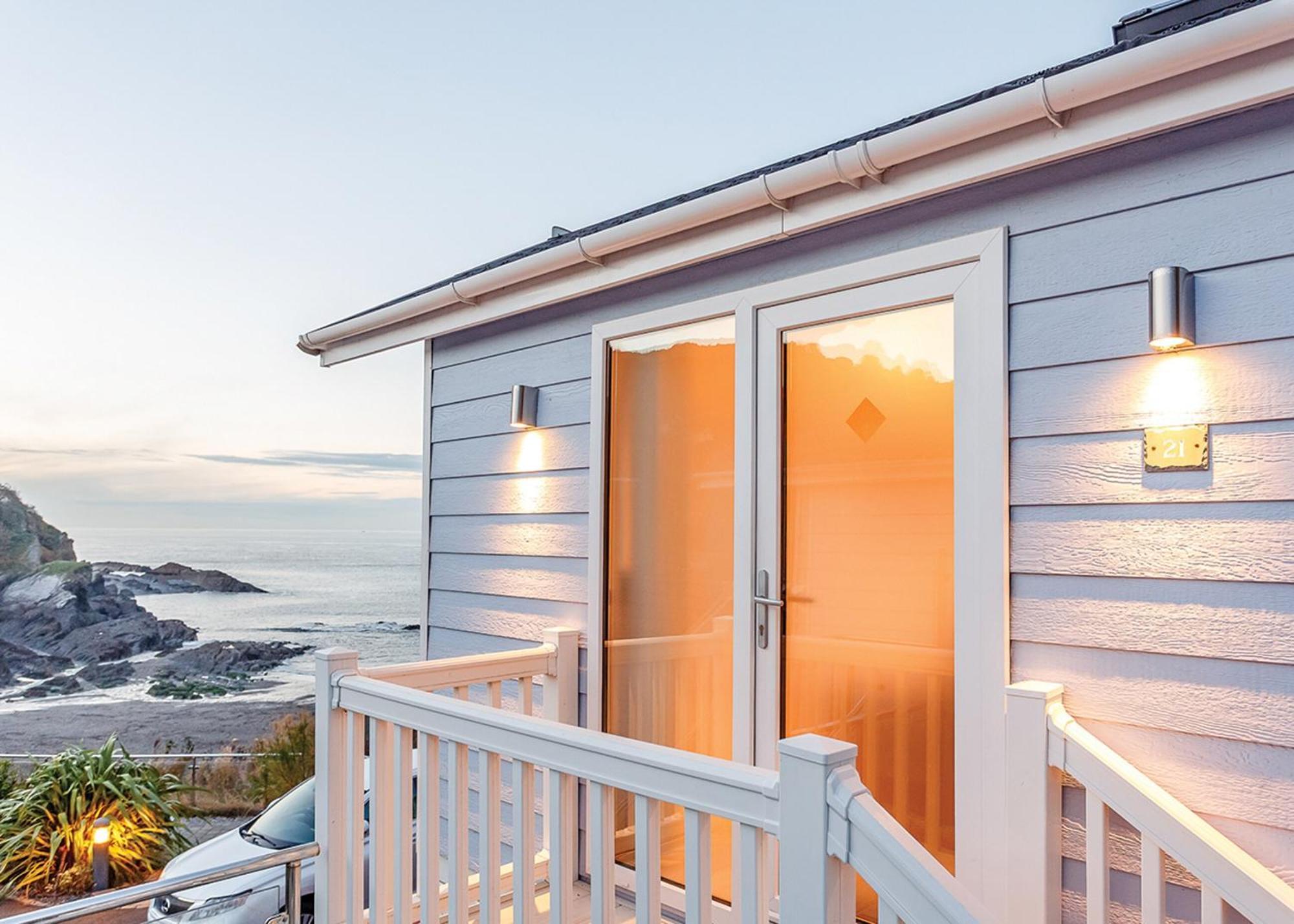 Beach Cove Coastal Retreat 伊尔弗勒科姆 客房 照片